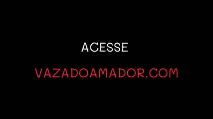 Ruivinha gostosa se filmou no sexo anal de ladinho