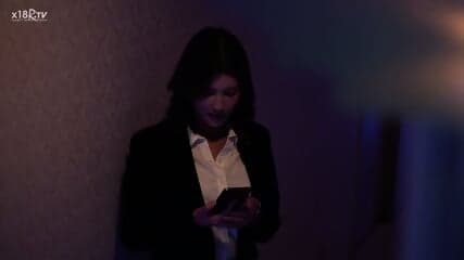 Obsessed with seducing men, gets fucked in her apartment - Mino Suzume