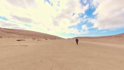Taylor - Hot Sands VR